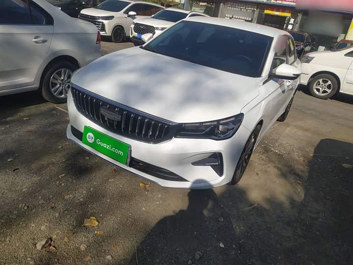 Фото 2 - Geely Emgrand