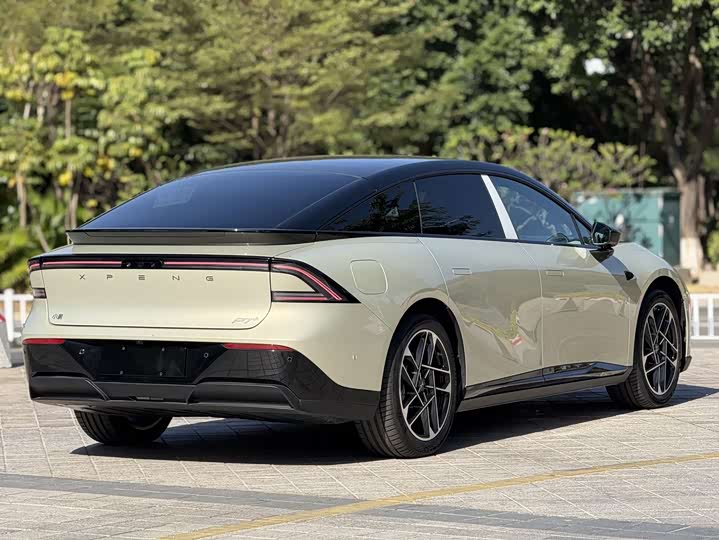 Фото 12 - XPeng F57