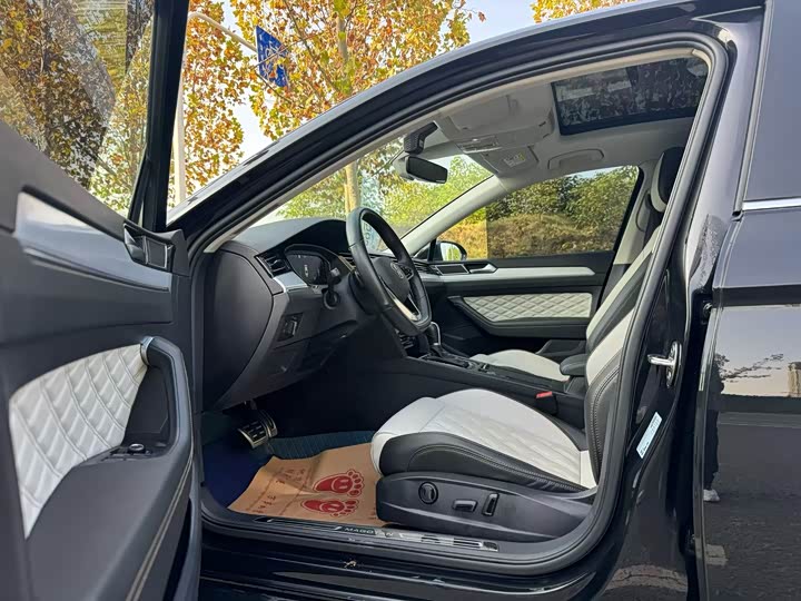 Фото 4 - Volkswagen Magotan