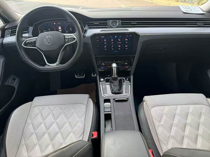 Фото 6 - Volkswagen Magotan