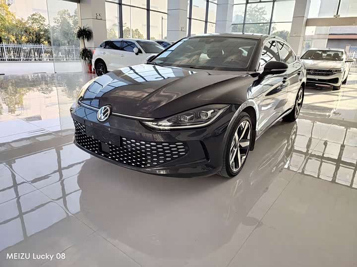 Фото 3 - Volkswagen Lamando L