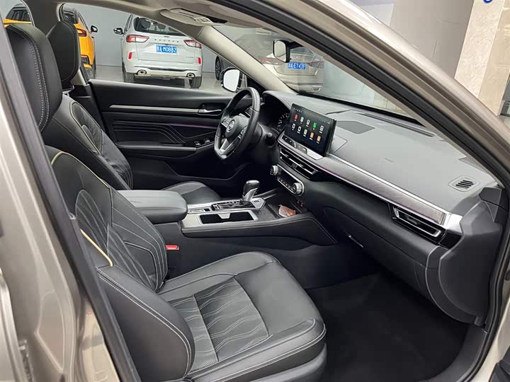 Фото 13 - Nissan Teana