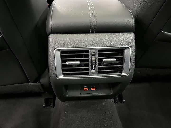 Фото 15 - Nissan Teana