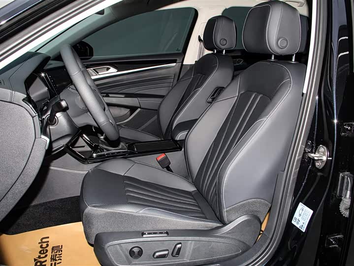 Фото 17 - Volkswagen Passat