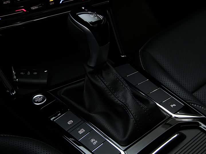 Фото 20 - Volkswagen Passat