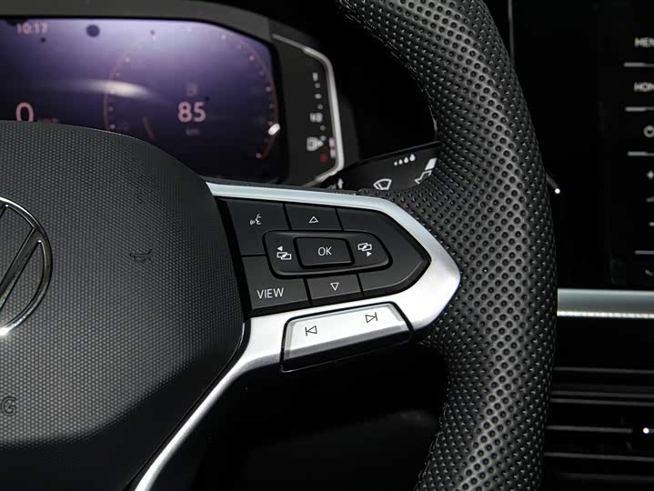 Фото 27 - Volkswagen Passat