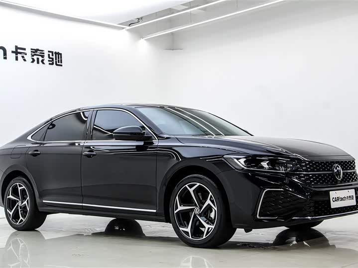 Фото 3 - Volkswagen Passat