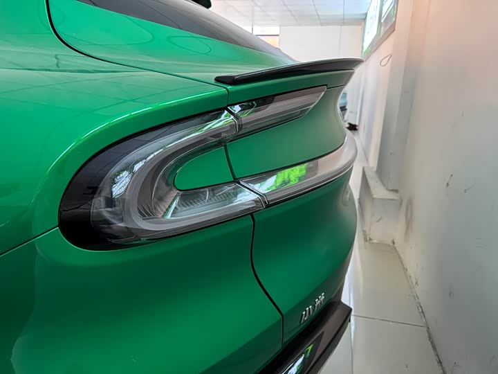 Фото 14 - Xiaomi YU7