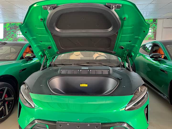 Фото 16 - Xiaomi YU7