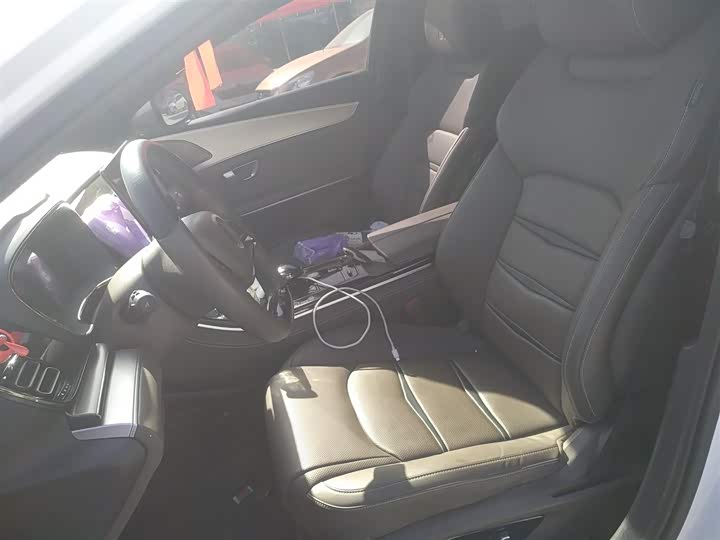 Фото 15 - BYD Han