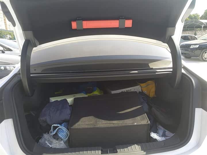 Фото 19 - BYD Han