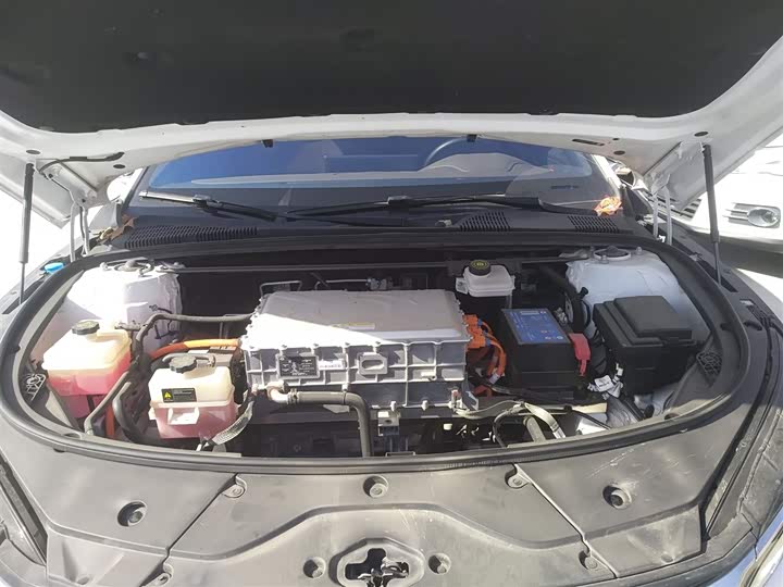 Фото 20 - BYD Han