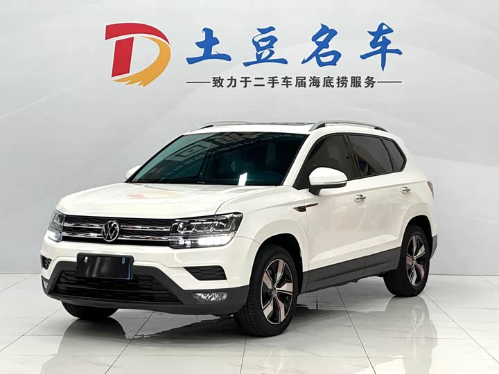 Фото 1 - Volkswagen Tharu