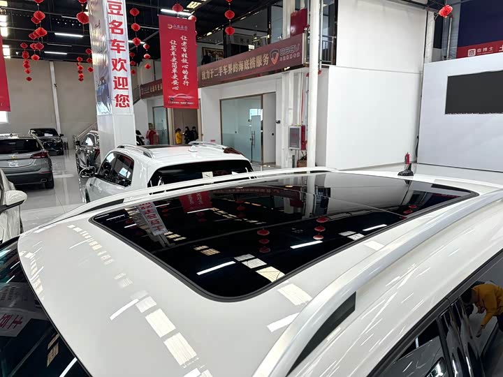 Фото 14 - Volkswagen Tharu