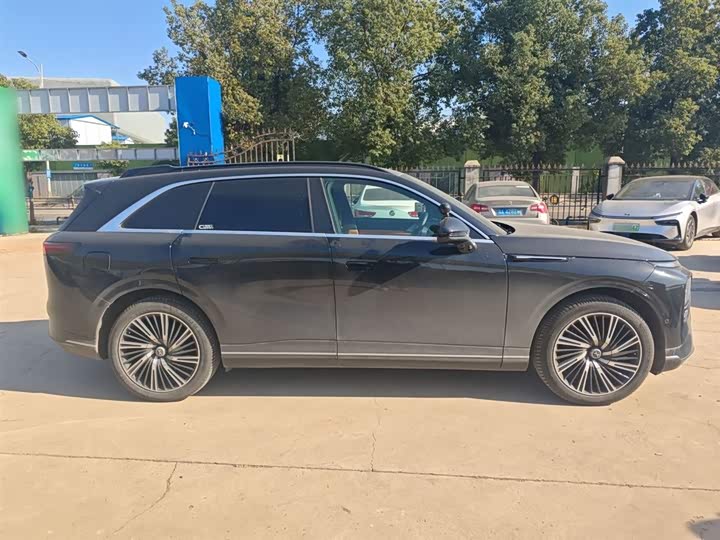 Фото 4 - XPeng G9