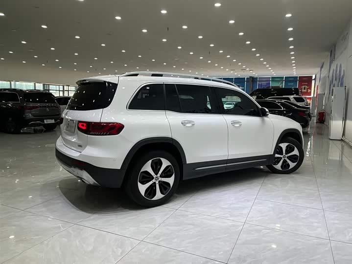 Фото 2 - Nio ET5T