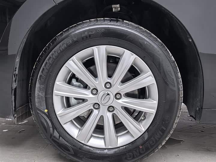 Фото 17 - GAC Trumpchi M6