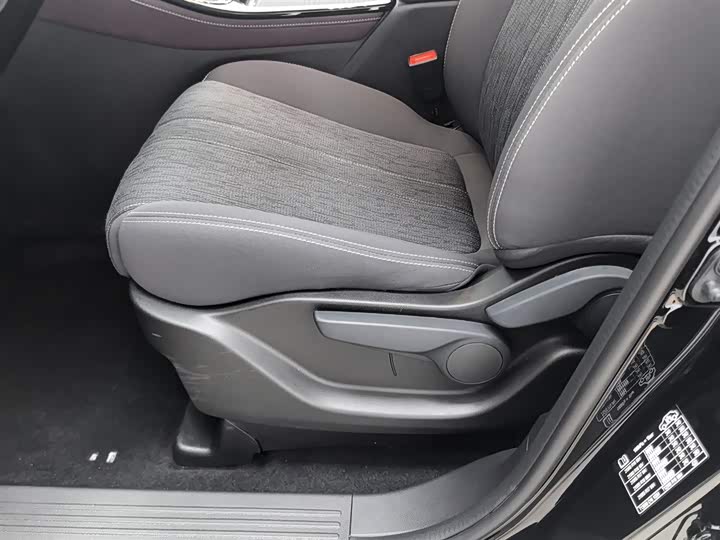 Фото 20 - GAC Trumpchi M6