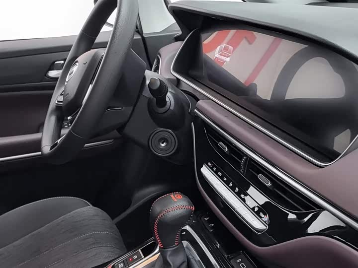 Фото 22 - GAC Trumpchi M6