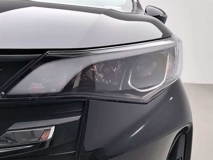 Фото 7 - GAC Trumpchi M6