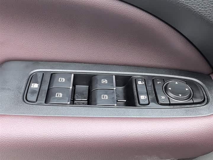 Фото 9 - GAC Trumpchi M6