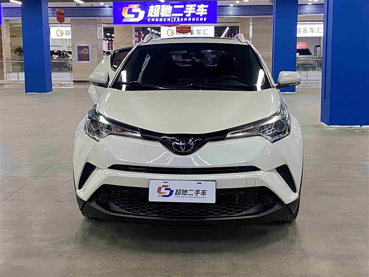 Фото 3 - Toyota C-HR