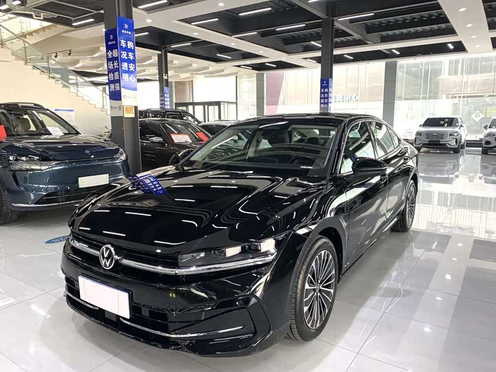 Фото 1 - Volkswagen Magotan