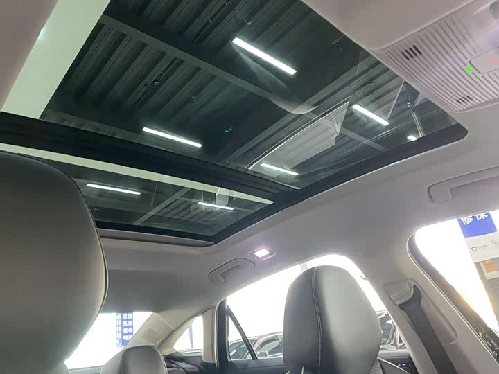 Фото 16 - Volkswagen Magotan