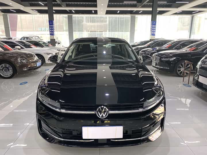 Фото 5 - Volkswagen Magotan