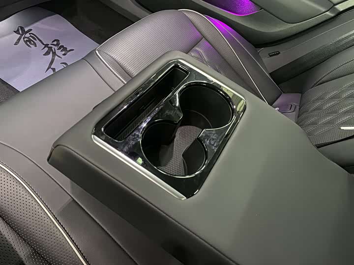 Фото 9 - Volkswagen Magotan