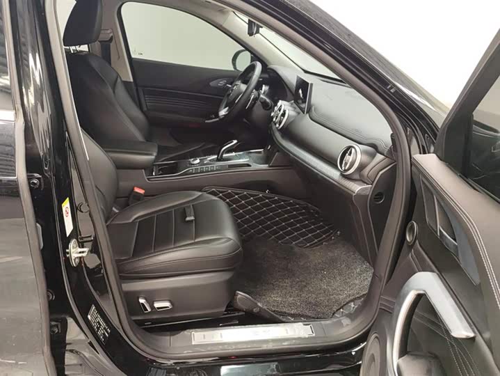 Фото 8 - Wey VV5