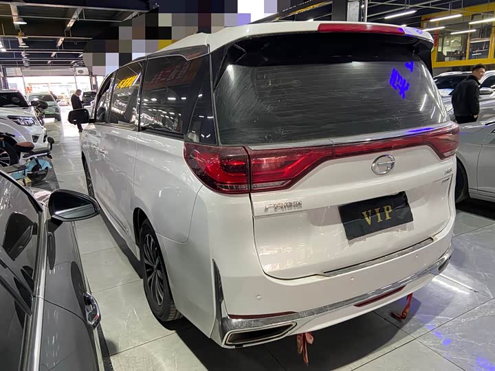 Фото 4 - GAC Trumpchi M8