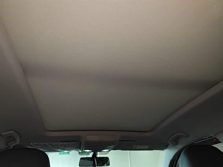 Фото 17 - Volkswagen Tiguan L Pro