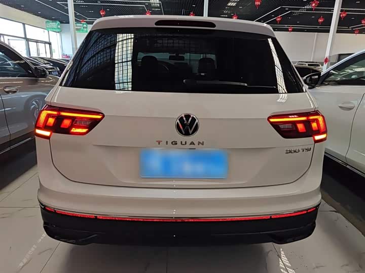 Фото 5 - Volkswagen Tiguan L Pro