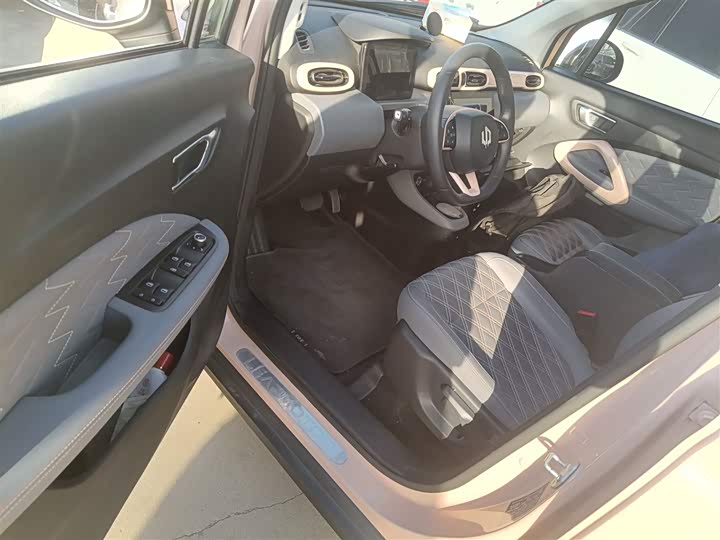 Фото 16 - Leapmotor T03