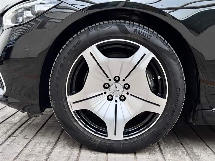 Фото 23 - Mercedes-Benz Maybach S-Class