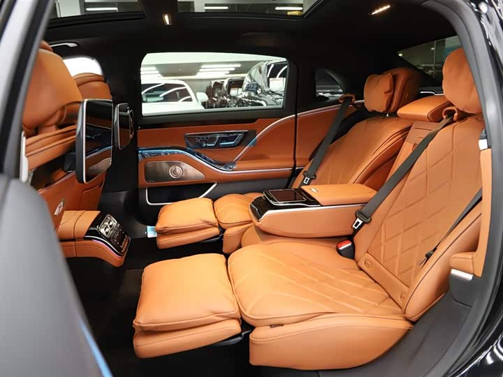 Фото 7 - Mercedes-Benz Maybach S-Class