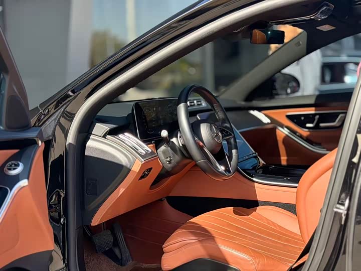 Фото 7 - Mercedes-Benz S-Class