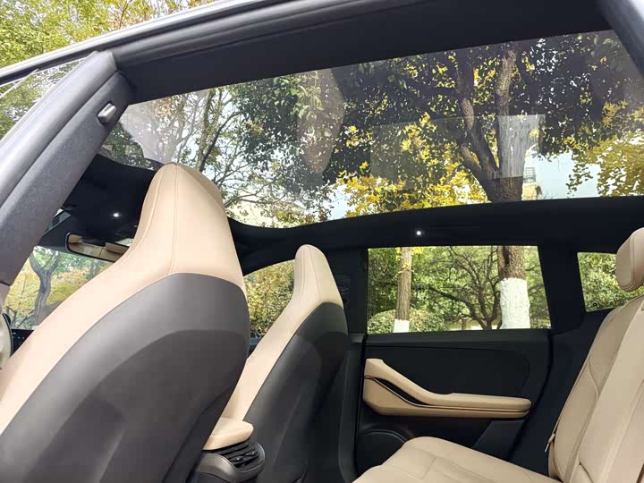 Фото 5 - Nio ET5T