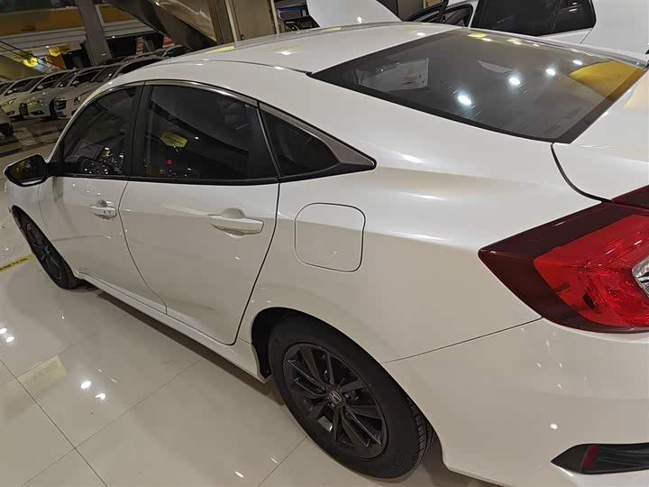 Фото 5 - Honda Civic