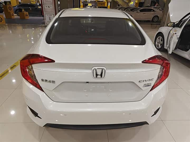 Фото 6 - Honda Civic
