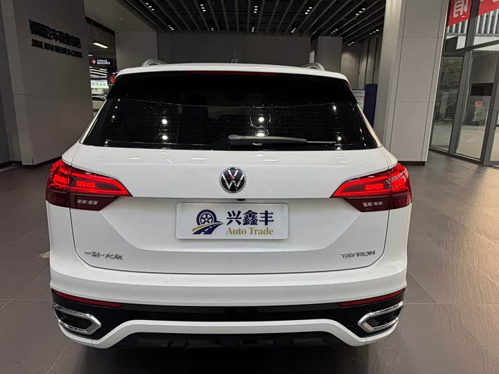 Фото 15 - Volkswagen Tayron