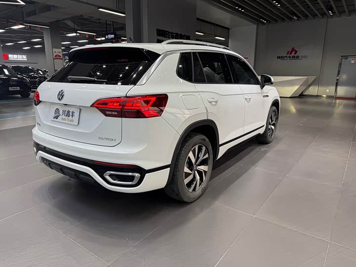 Фото 16 - Volkswagen Tayron