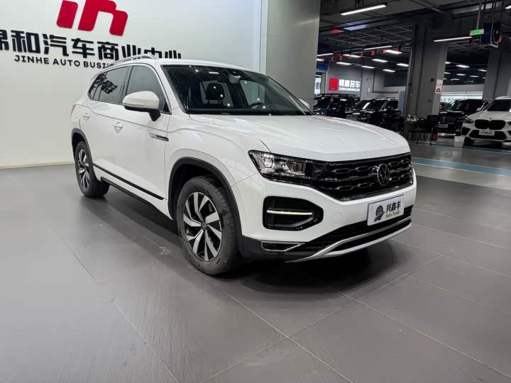 Фото 3 - Volkswagen Tayron