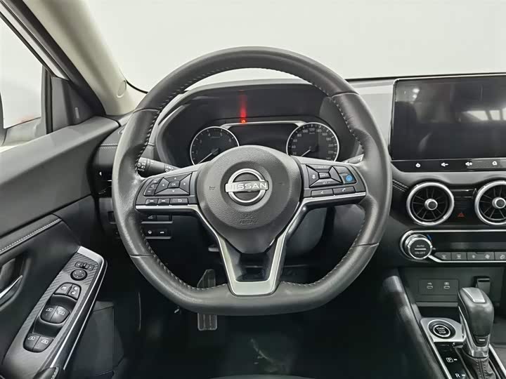 Фото 11 - Nissan Sylphy