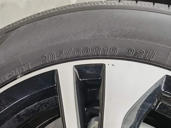 Фото 24 - Nissan Sylphy