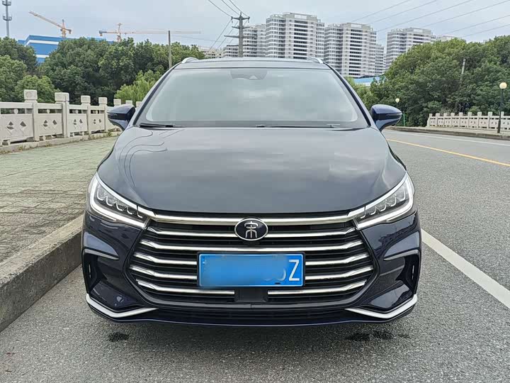 Фото 2 - BYD Song Max