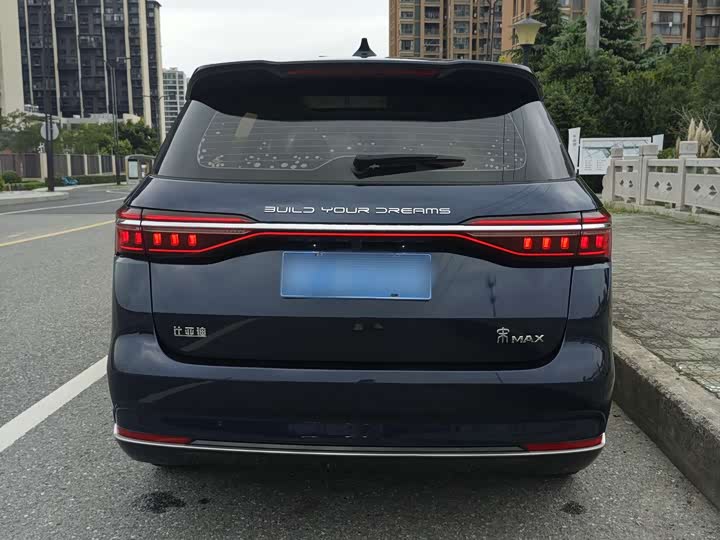 Фото 3 - BYD Song Max