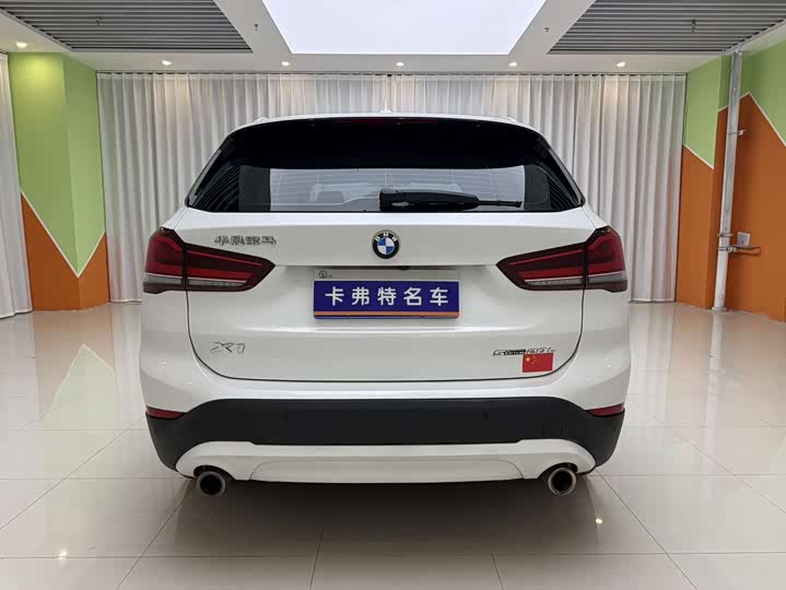 Фото 19 - BMW X1