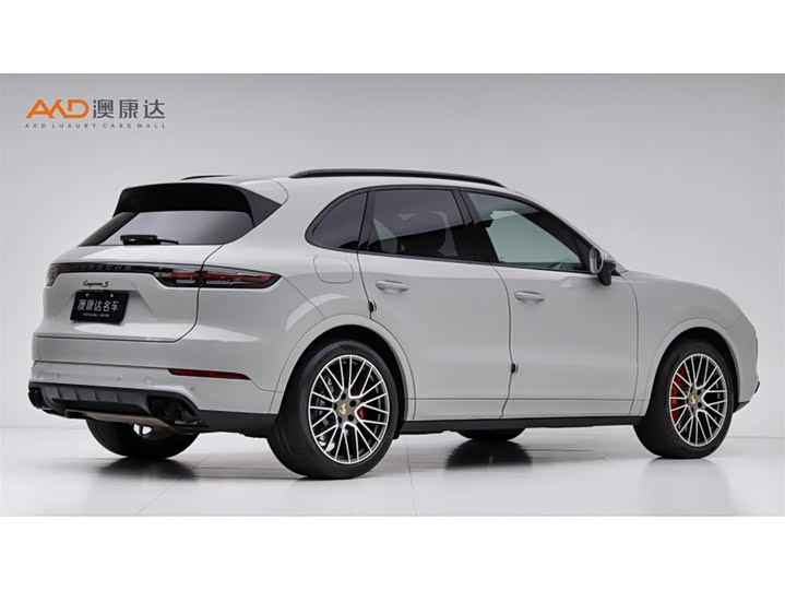 Фото 3 - Porsche Cayenne